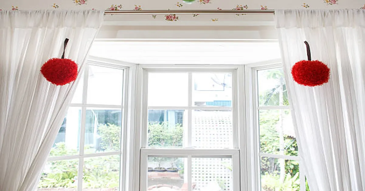 Bay Window Curtain Pole