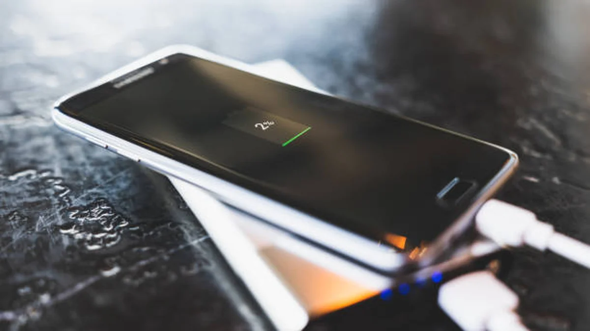Battery Saver Mode Phone Guide: Settings, Myths & Fixes