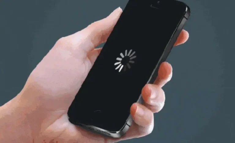 Phone Keeps Freezing Fix: Storage, RAM & Update Issues